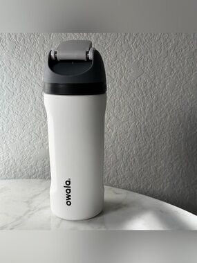 Owala 16oz FreeSip Stainless Steel Water Bottle, Sleek Color, White